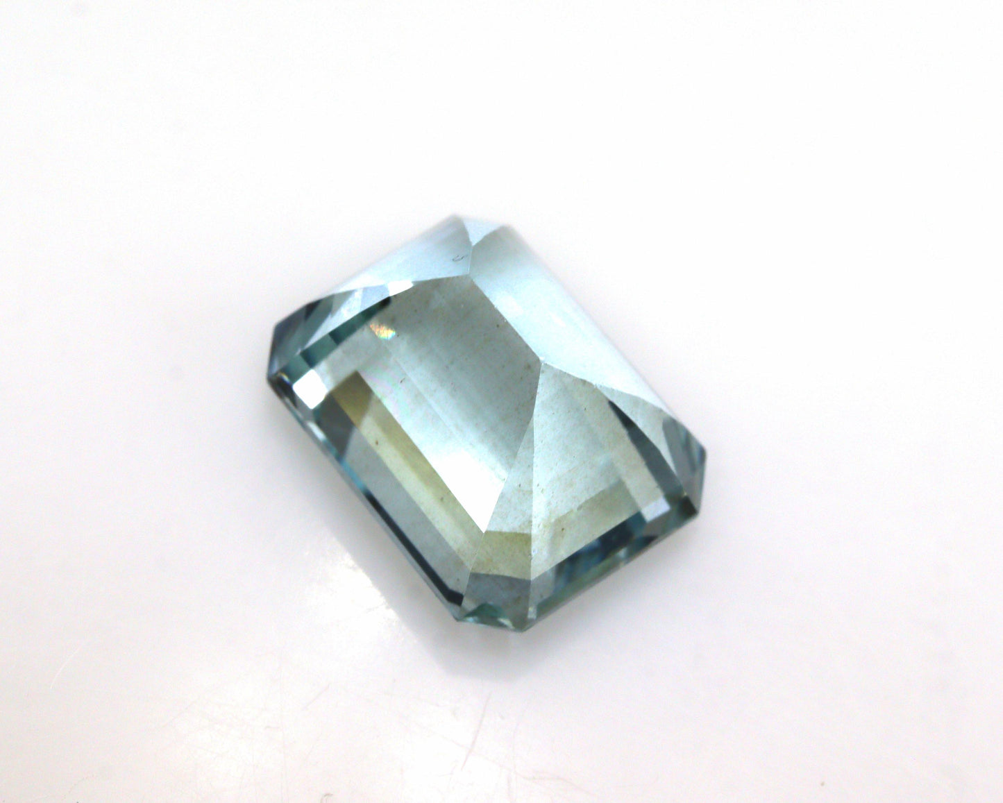8.5 Ct Greenish Blue Natural Aquamarine Emerald Cut Gemstone – Octagon 13x10x9 mm – Excellent Luster – Perfect for Rings & Necklaces