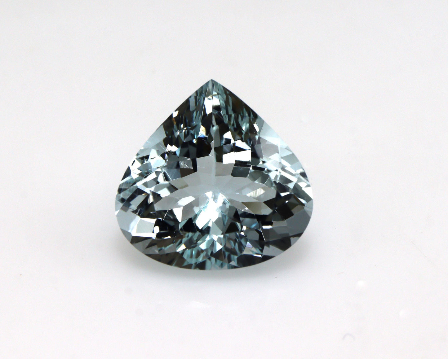 7.5 Ct Natural Aquamarine Heart Cut | Light Blue, Eye Clean, Unheated Gemstone for Ring or Pendant