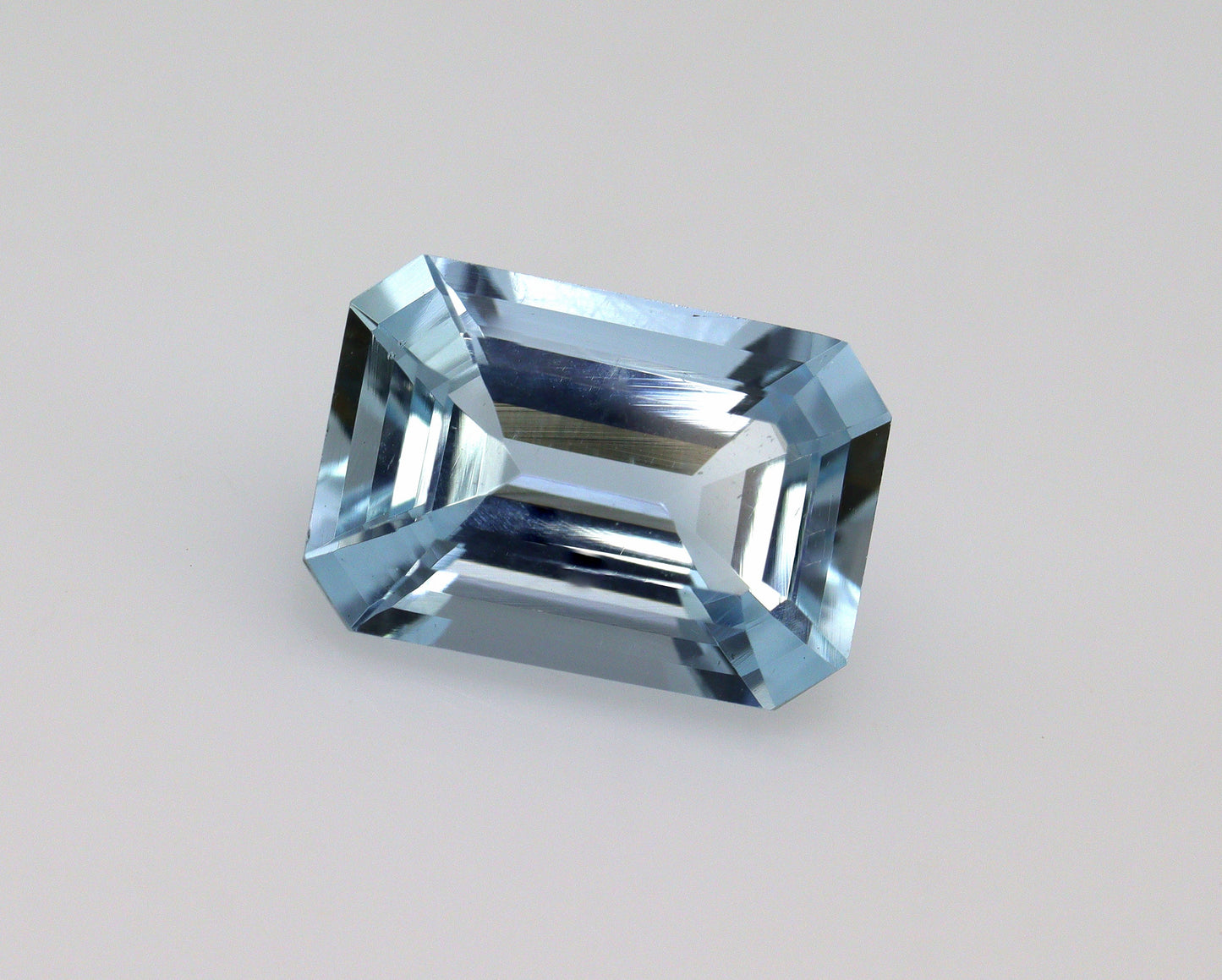 2.2 Ct Aquamarine Emerald Cut 10x7 mm | Natural Blue Gemstone | March Birthstone | Loose Aquamarine for Ring, Pendant, Fine Jewelry