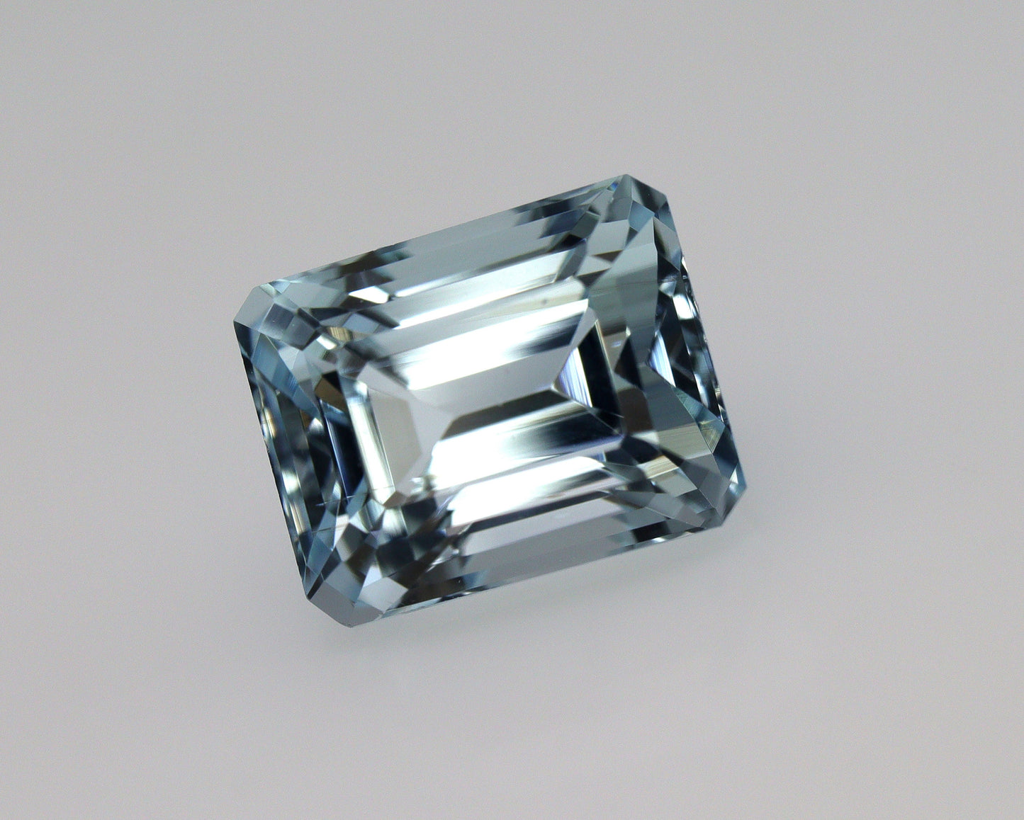 2.29 Ct AAA Natural Aquamarine Emerald Cut (8.1x6.5 mm) – Light Blue Loose Gemstone | March Birthstone