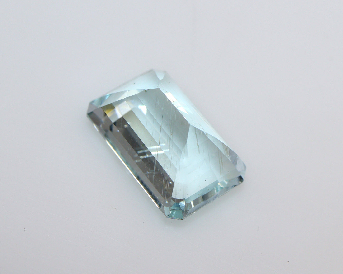 BIG! 8.5 Ct Natural Aquamarine Emerald Cut – 15.3×9.7 mm | VVS Clarity | Top Cut Grade | Loose Stone for Cocktail Ring & Statement Jewelry