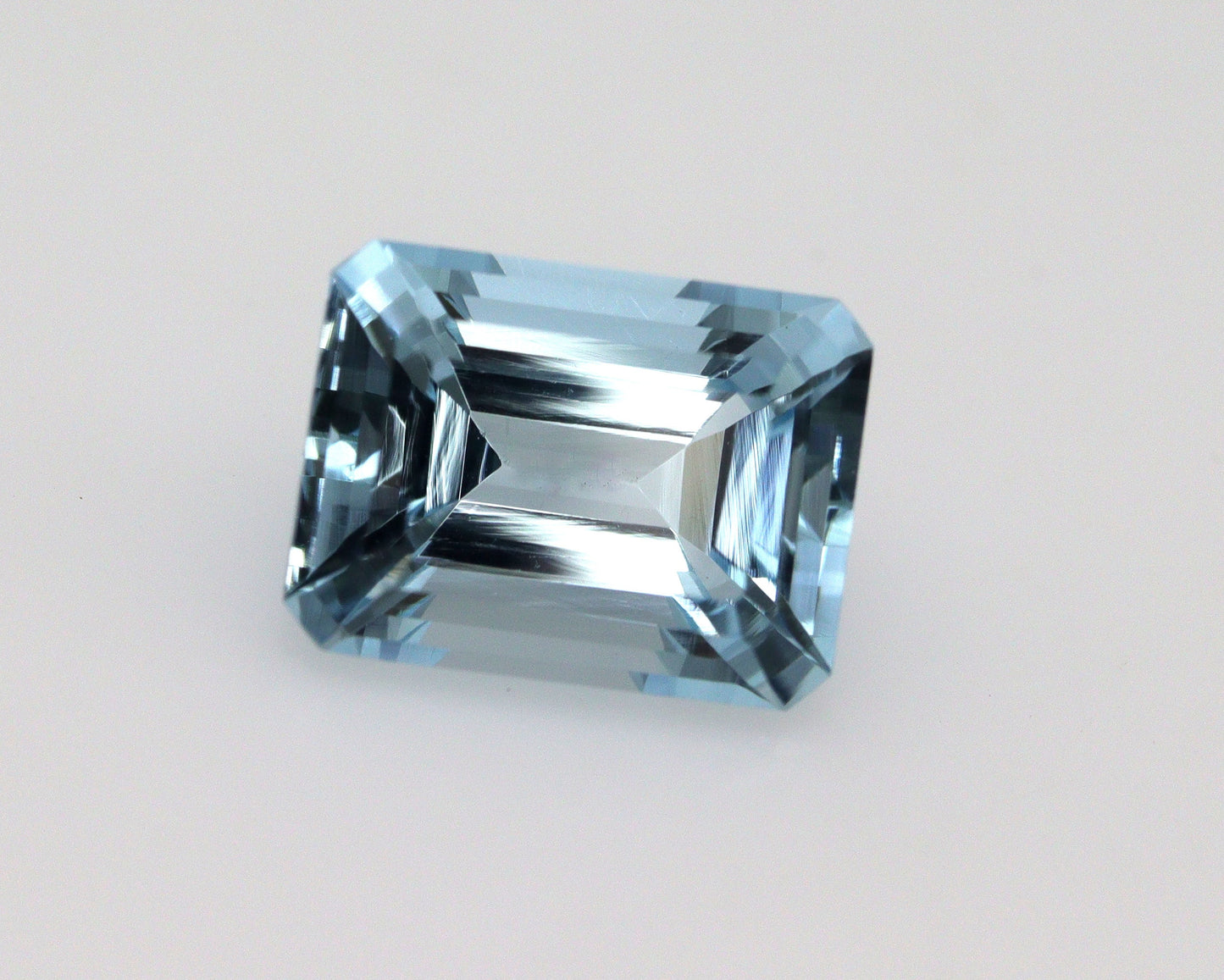 2.9 Ct Aquamarine Emerald Cut – 10x7.5 mm Natural Blue Gemstone, Octagon Aquamarine for Ring, Wholesale Price