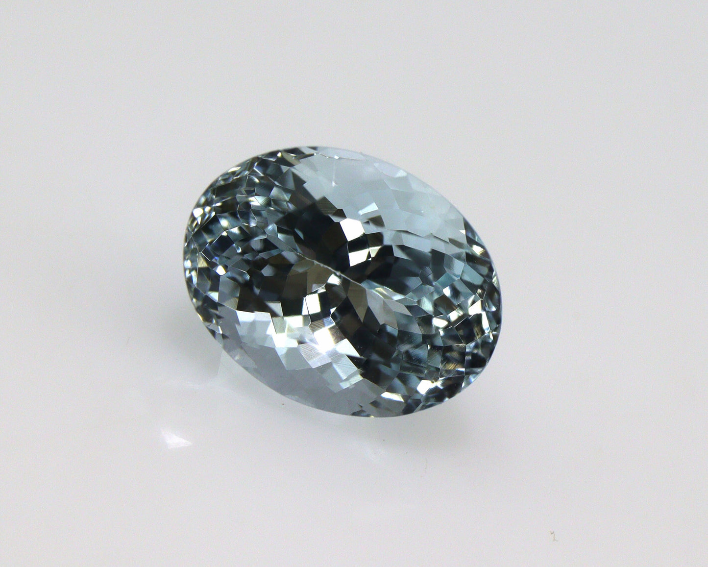 2.6 Ct AAA Natural Aquamarine Oval 9.9x7.6 mm Loose Gemstone for Halo Ring, Pendant, Solitaire Jewelry
