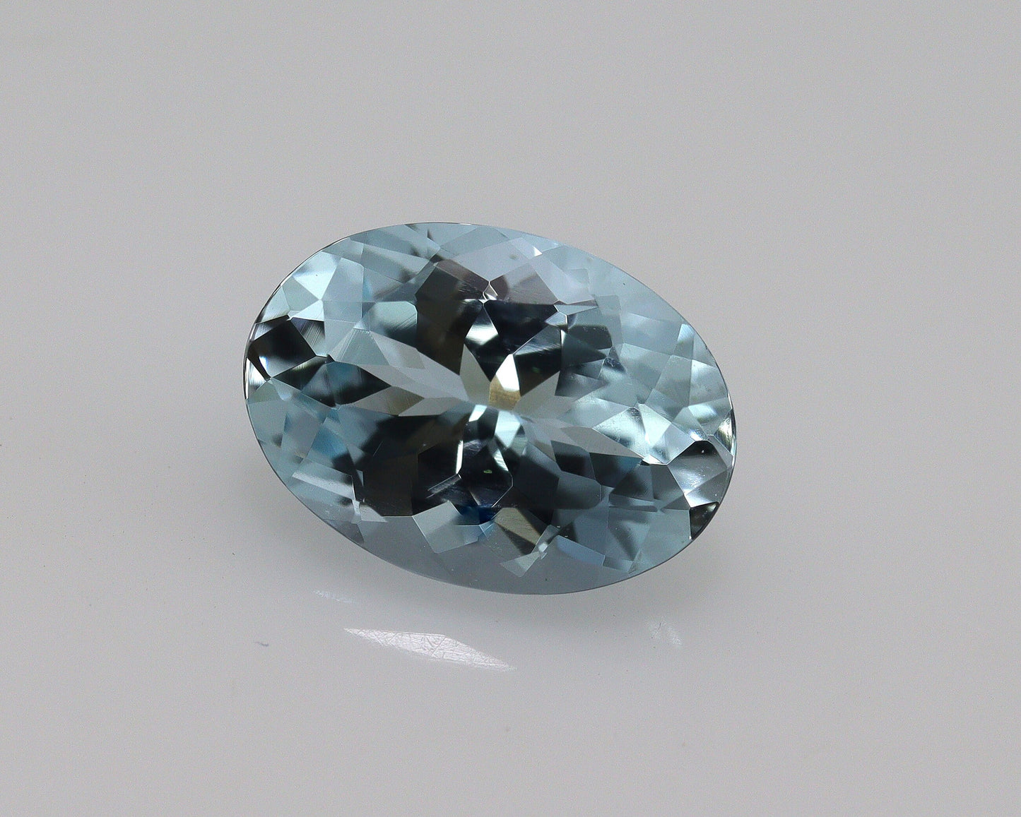 1.4 Ct Natural Aquamarine Oval Cut, 9x6.5 mm Eye Clean Gemstone, Light Blue Aquamarine for Halo Ring, Pendant or Solitaire, Fine Jewelry