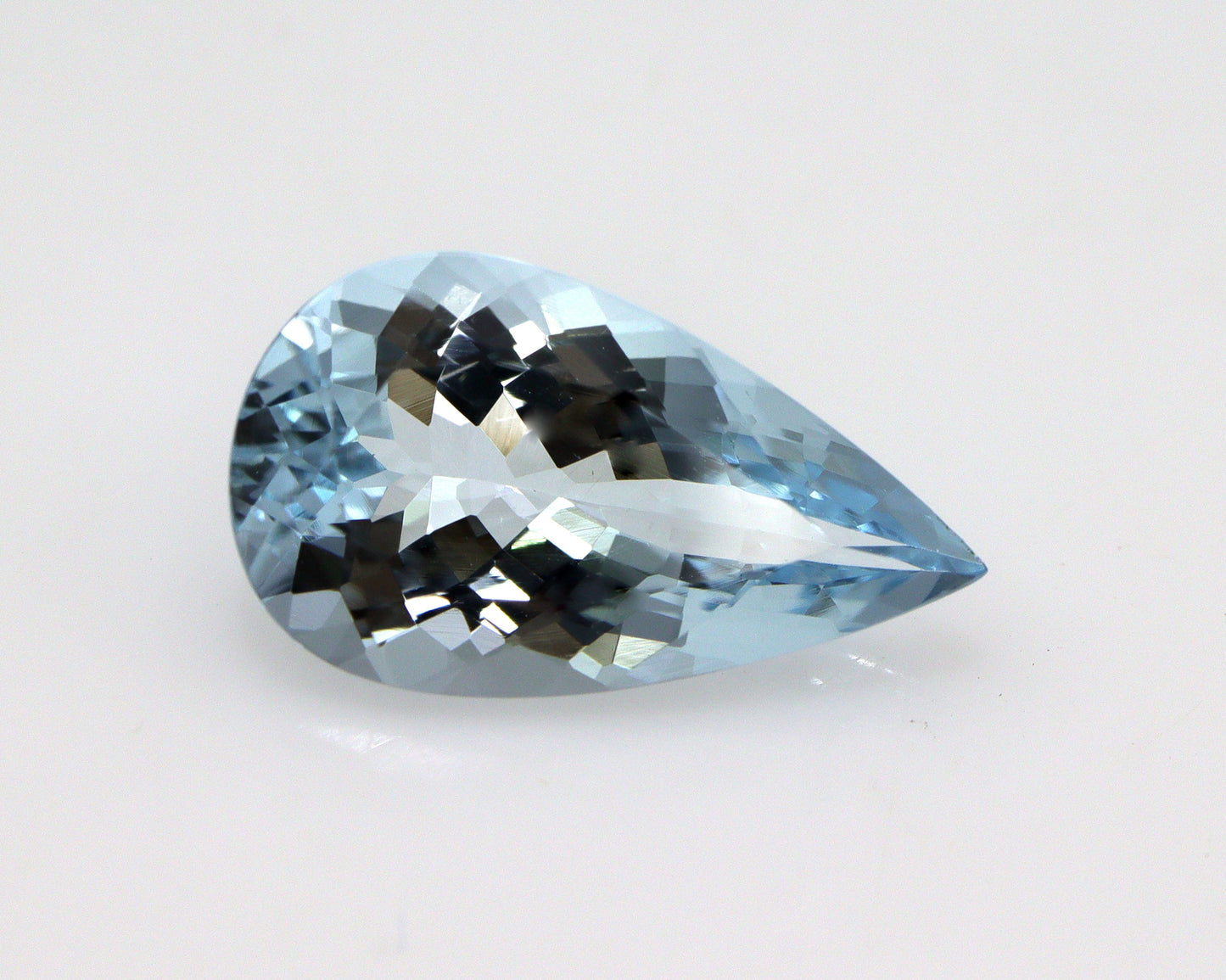 2.80 Cts Natural Aquamarine • 14.5×8.4 mm Pear Cut • AAA Faceted • Light–Medium Blue • Pear Pendant/Ring Gemstone