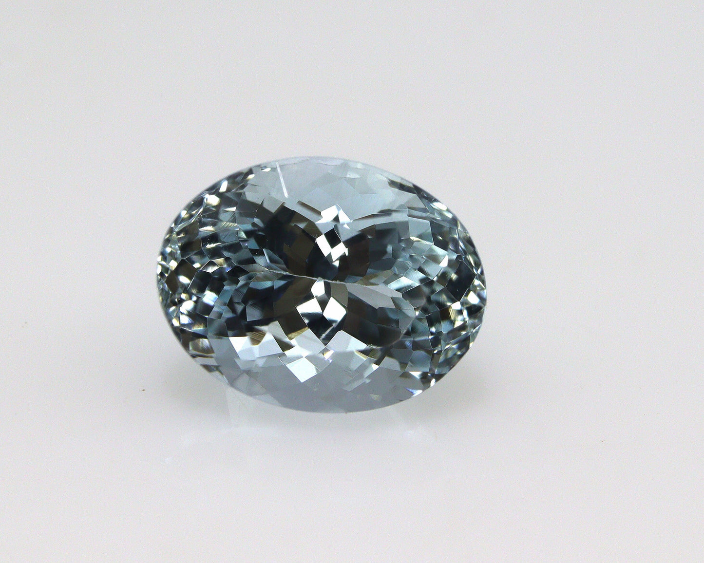 2.6 Ct AAA Natural Aquamarine Oval 9.9x7.6 mm Loose Gemstone for Halo Ring, Pendant, Solitaire Jewelry