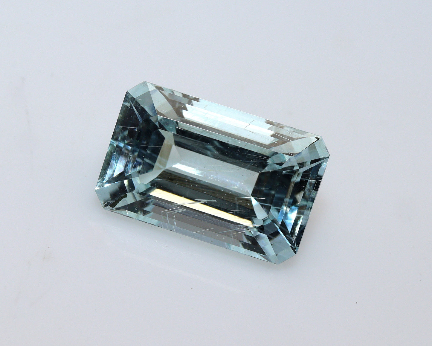 BIG! 8.5 Ct Natural Aquamarine Emerald Cut – 15.3×9.7 mm | VVS Clarity | Top Cut Grade | Loose Stone for Cocktail Ring & Statement Jewelry