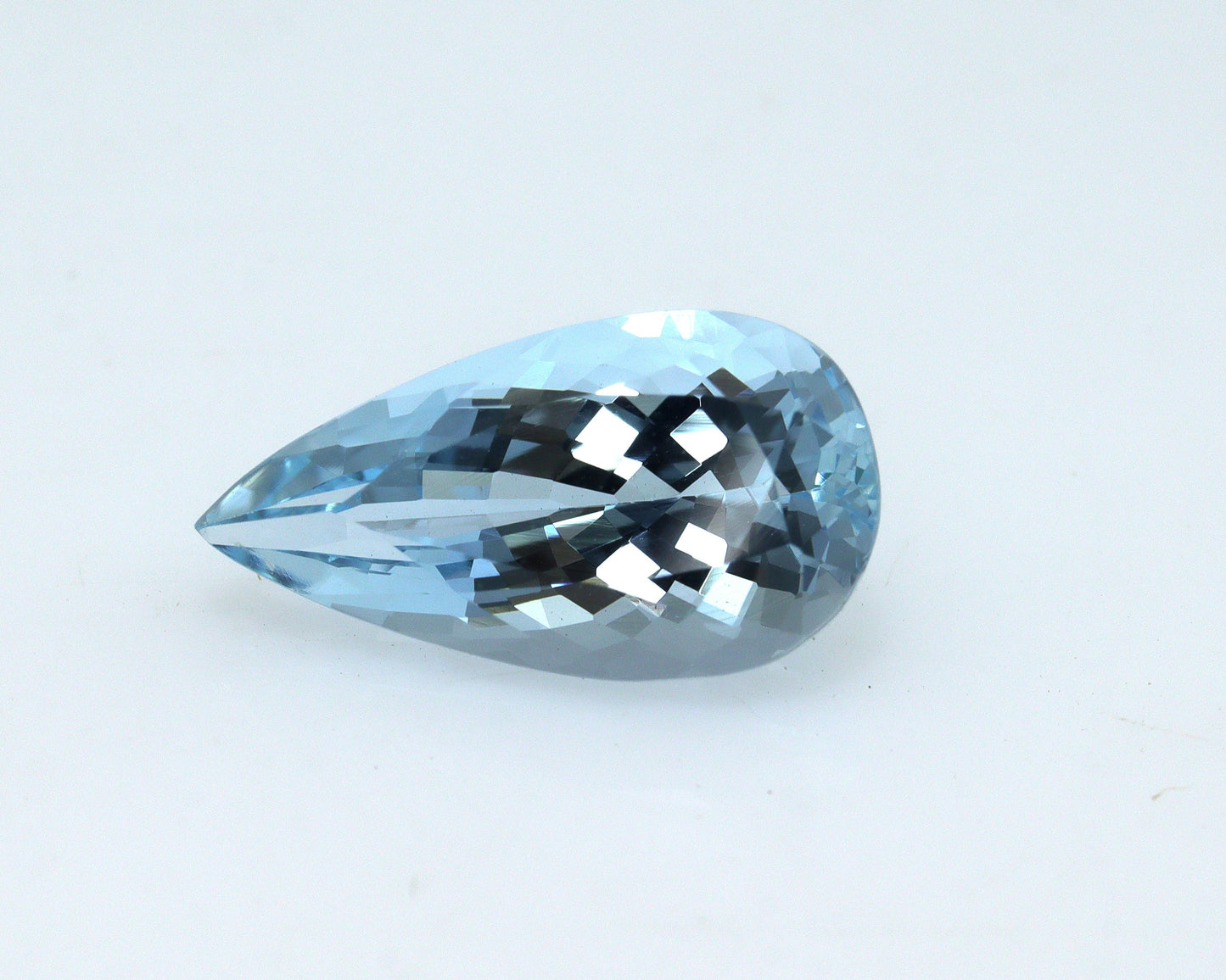 2.2 Ct Natural Aquamarine Pear Cut – 12.5×6.7 mm | Medium Blue | Eye-Clean Faceted Gem | Perfect for Engagement Ring, Halo Pendant