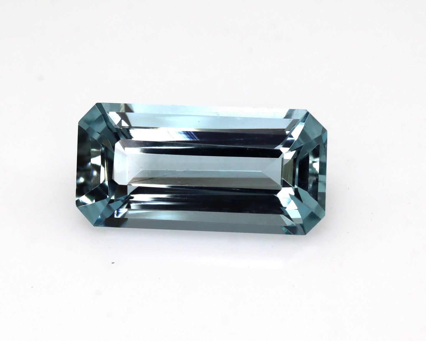 Natural Aquamarine Baguette 2.1 Ct – 11.5x5.8 mm Blue Aquamarine Long Cut, AAA+ Gemstone for Necklace, Pendant, Bracelet, Elongated Pendant