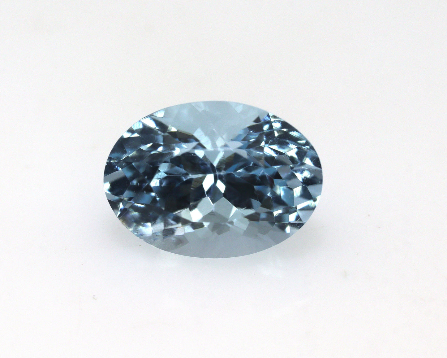 1.7 Ct Natural Aquamarine Oval Cut – 8.7×6.3 mm | AAA+ Grade | Medium–Dark Blue | Loupe Clean | Ideal for Fine Rings & Pendants
