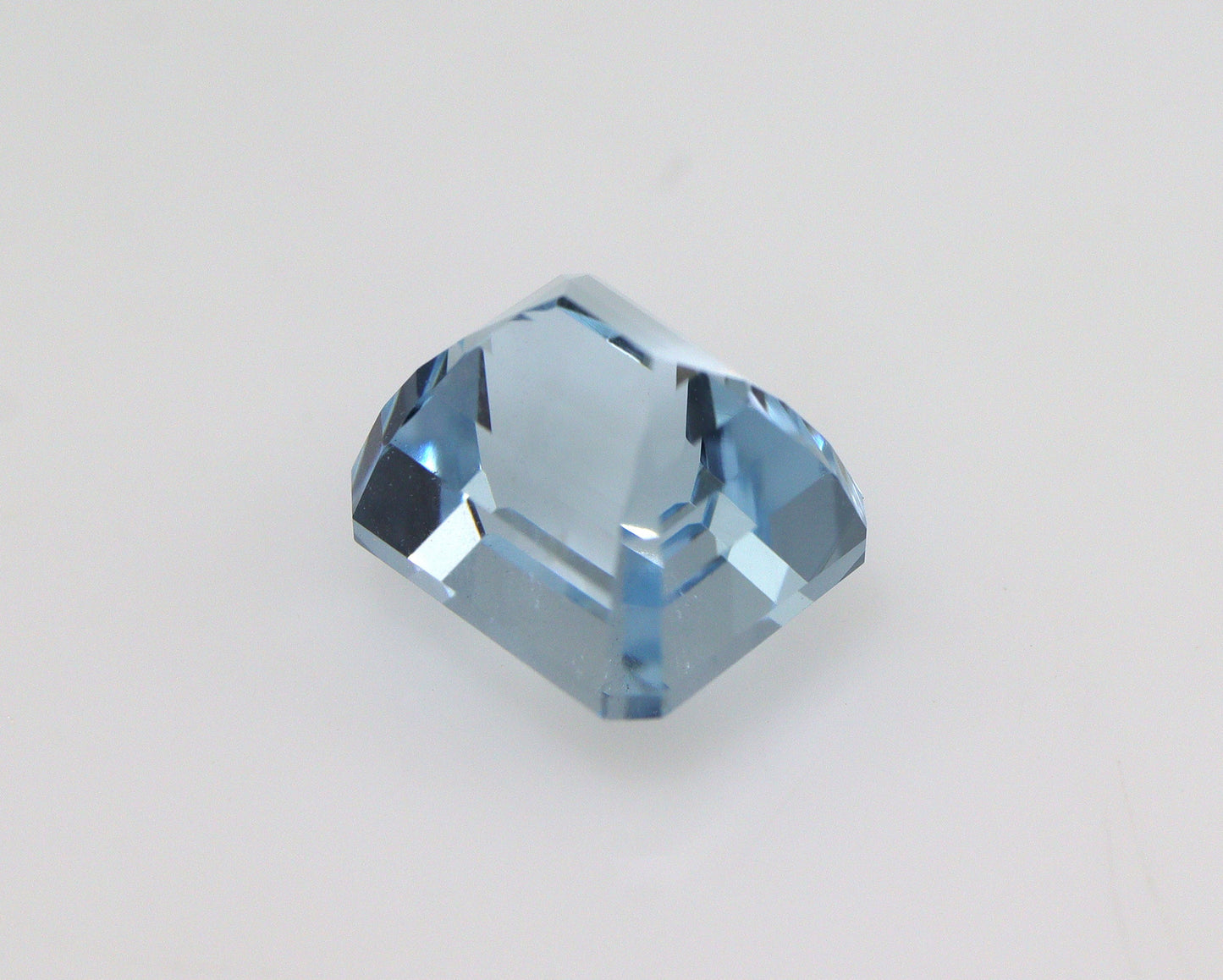 2.32 Ct Natural AAA Aquamarine | Emerald Cut 7.5x6.4 mm | Medium Blue Octagon | Eye Clean to VVS | Custom Jewelry | For Ring Designing