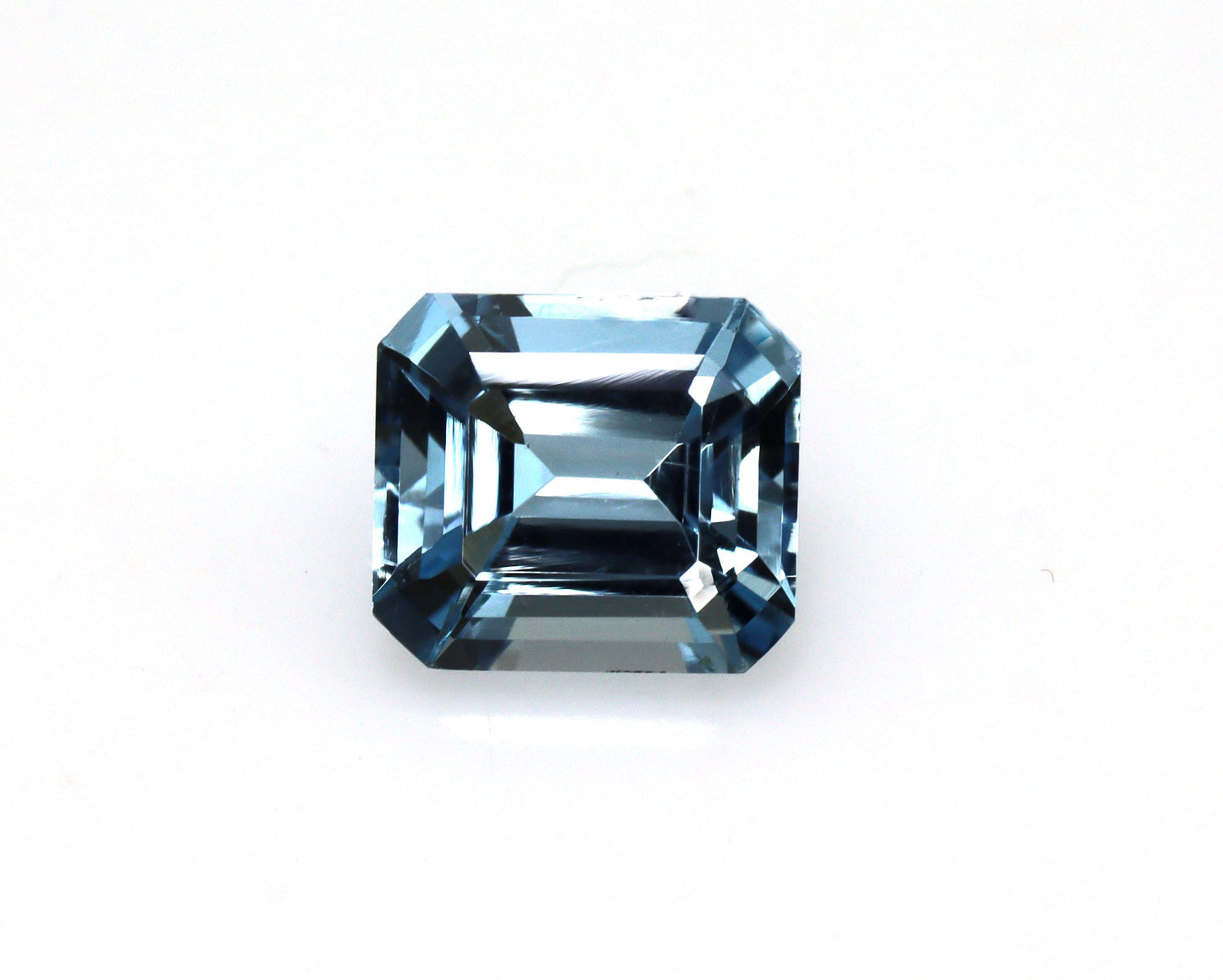 1.63 Ct Aquamarine Emerald Cut – AAA+ Natural Blue Gemstone, Perfect Top Blue for Minimalist Ring or Halo Engagement Ring