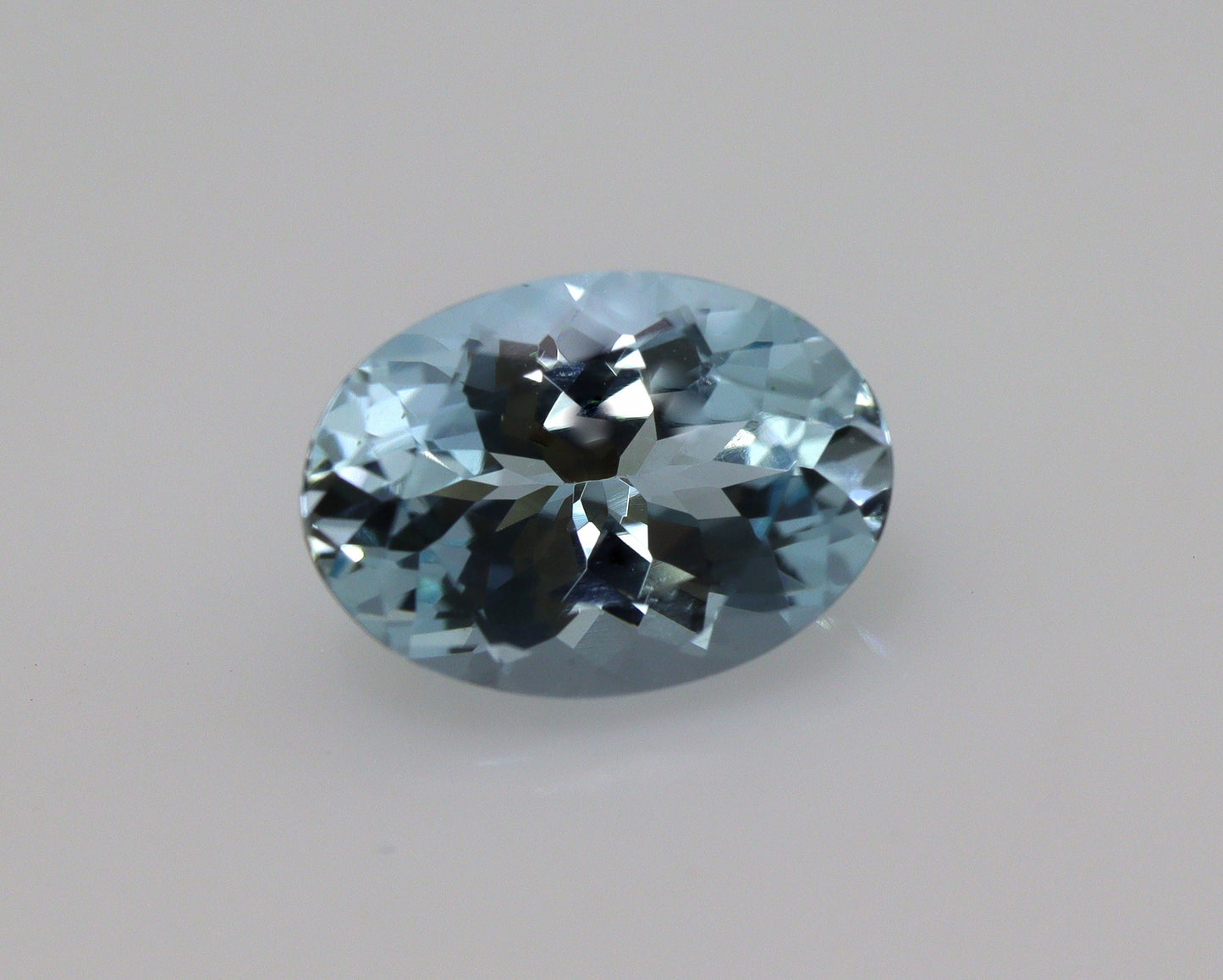 1.4 Ct Natural Aquamarine Oval Cut, 9x6.5 mm Eye Clean Gemstone, Light Blue Aquamarine for Halo Ring, Pendant or Solitaire, Fine Jewelry
