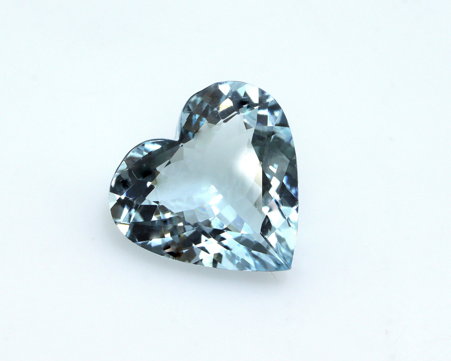 HUGE! 7 Cts Natural Aquamarine Heart Cut Gemstone – AAA+ Luster | 15 mm Heart Shape Pendant Stone, Unheated & Untreated