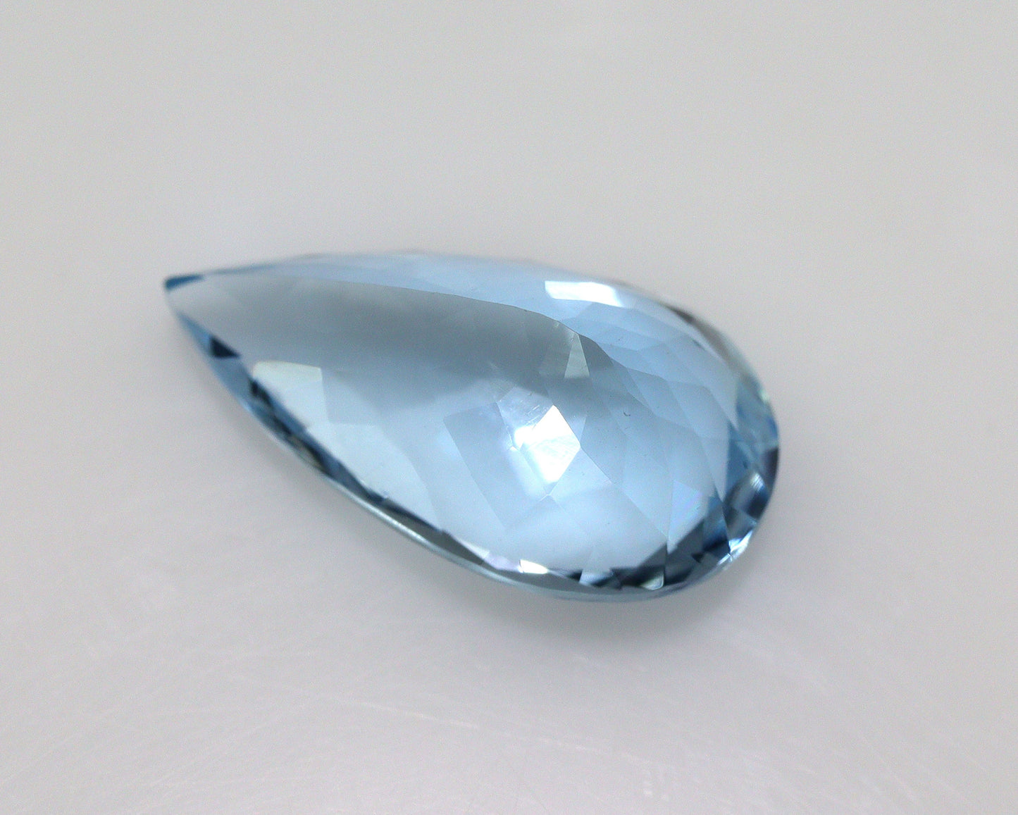 High Quality! 4.2 Ct Natural Aquamarine Pear – 15.5x8 mm Dark Blue Gemstone, Eye Clean Aquamarine for Engagement Ring or Diamond Pendant