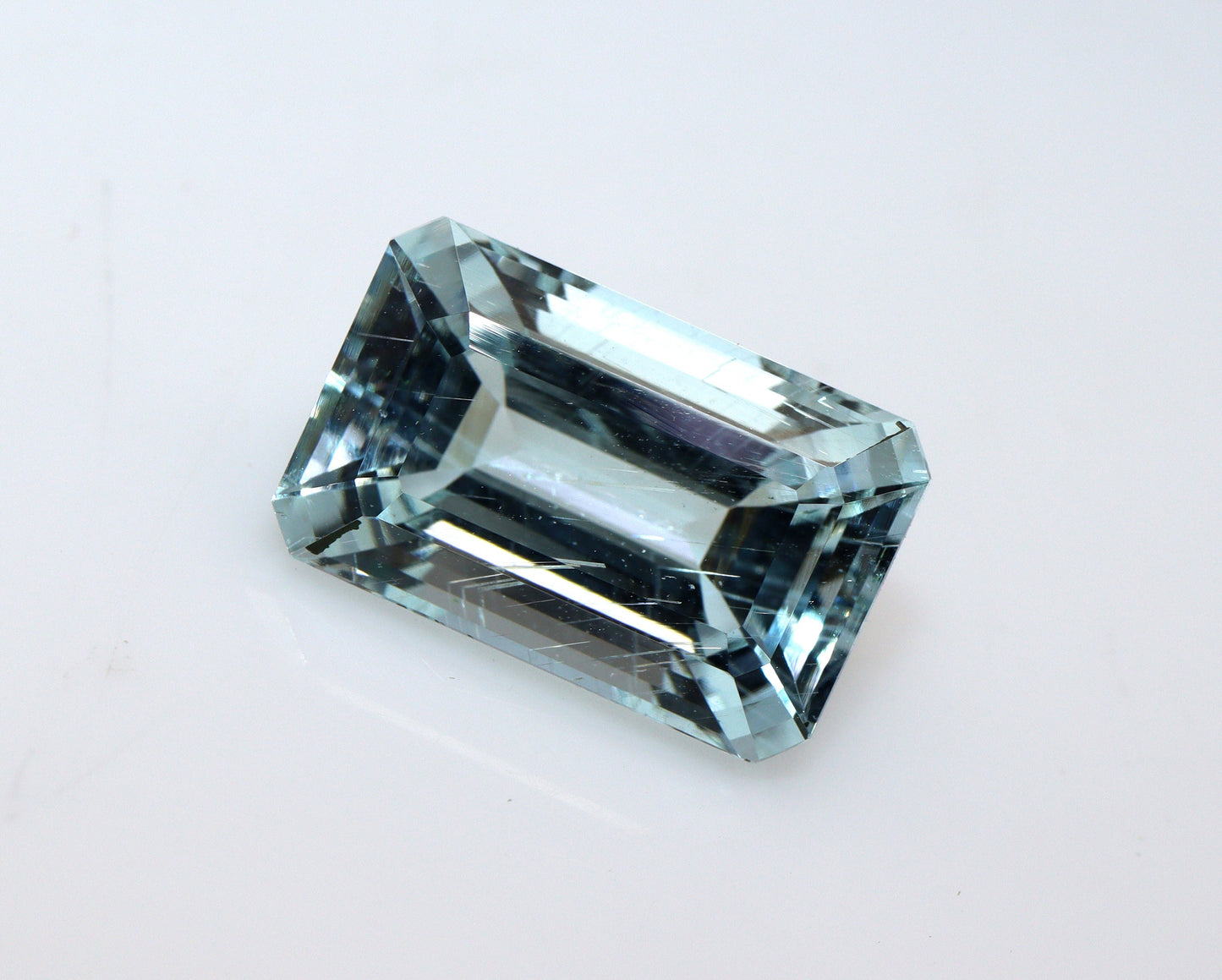 BIG! 8.5 Ct Natural Aquamarine Emerald Cut – 15.3×9.7 mm | VVS Clarity | Top Cut Grade | Loose Stone for Cocktail Ring & Statement Jewelry