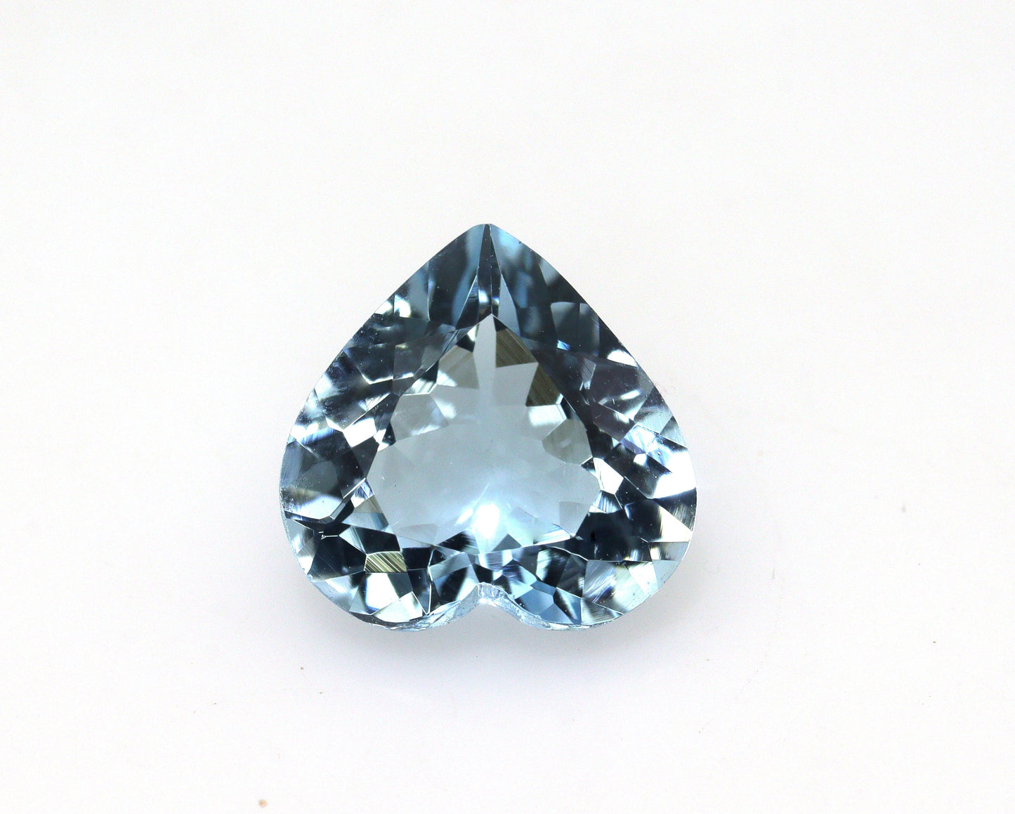 2 Ct Heart Cut Aquamarine 9 mm – AAA+ Natural Blue Aquamarine Gemstone