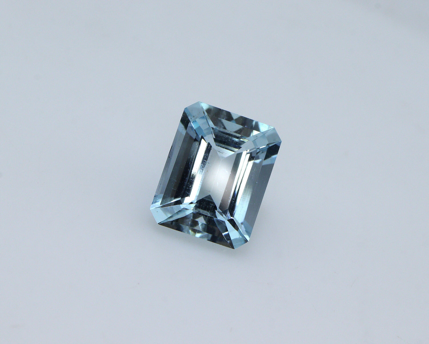 3.8 Ct AAA Aquamarine Emerald Cut 13.6x6.5 mm | Natural Medium Blue Gemstone for Custom Ring, Pendant