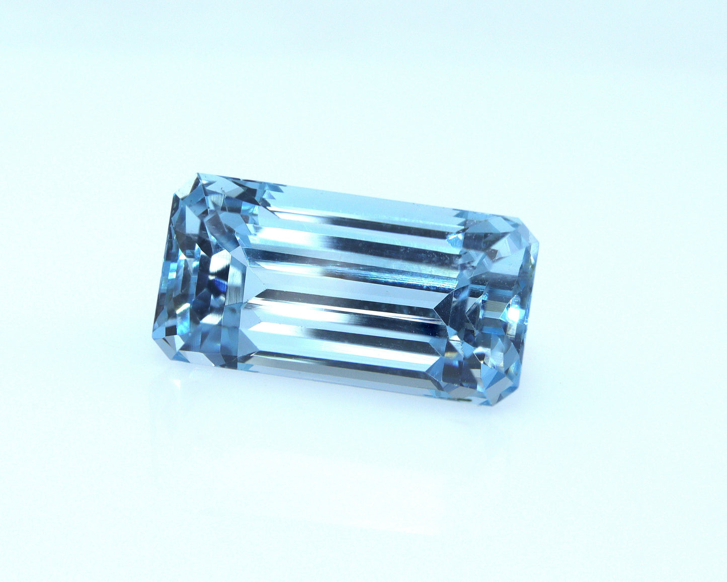 AAA 4.3 Cts Natural Aquamarine | Large Emerald Cut Baguette | High-Quality Blue Gemstone for Ring or Pendant, Big & Beautifu Emerald Cut