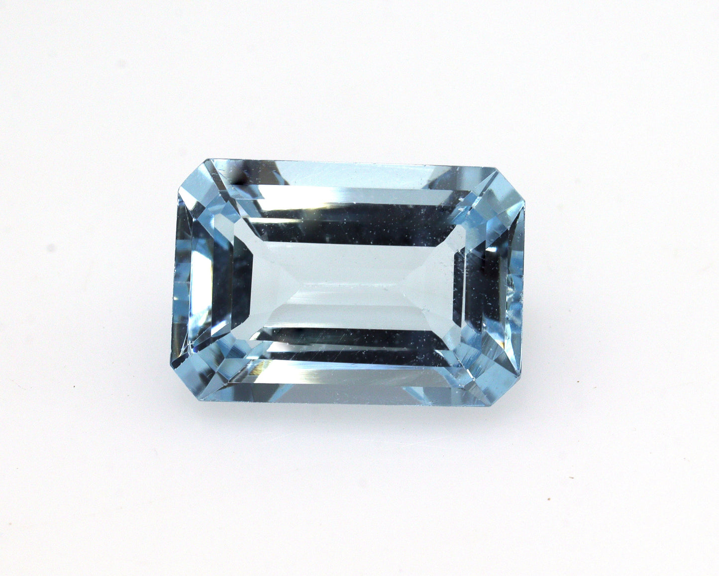 2.8 Ct Natural Aquamarine Emerald Cut, Medium Blue Faceted Gemstone for Ring or Pendant, AAA+ Eye-Clean Aquamarine
