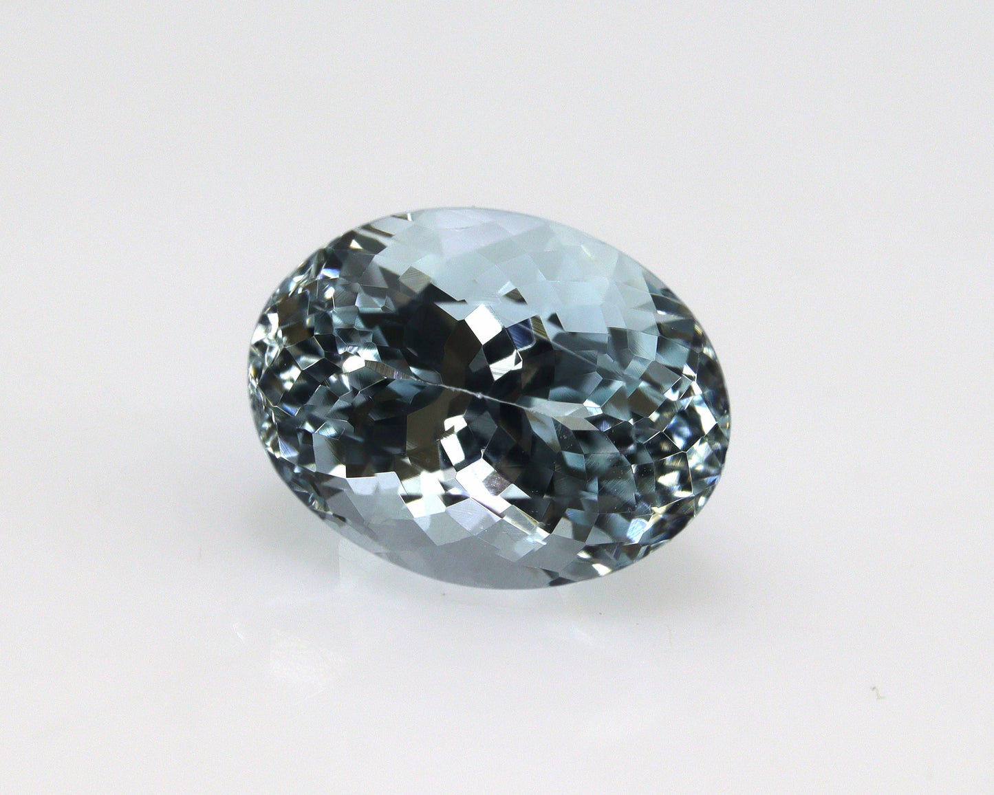 2.6 Ct AAA Natural Aquamarine Oval 9.9x7.6 mm Loose Gemstone for Halo Ring, Pendant, Solitaire Jewelry
