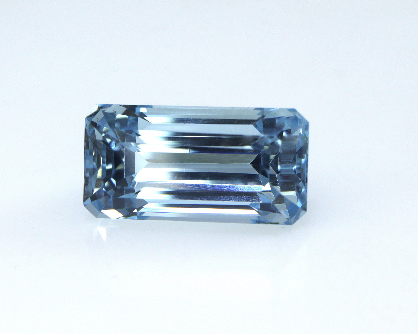 AAA 4.3 Cts Natural Aquamarine | Large Emerald Cut Baguette | High-Quality Blue Gemstone for Ring or Pendant, Big & Beautifu Emerald Cut