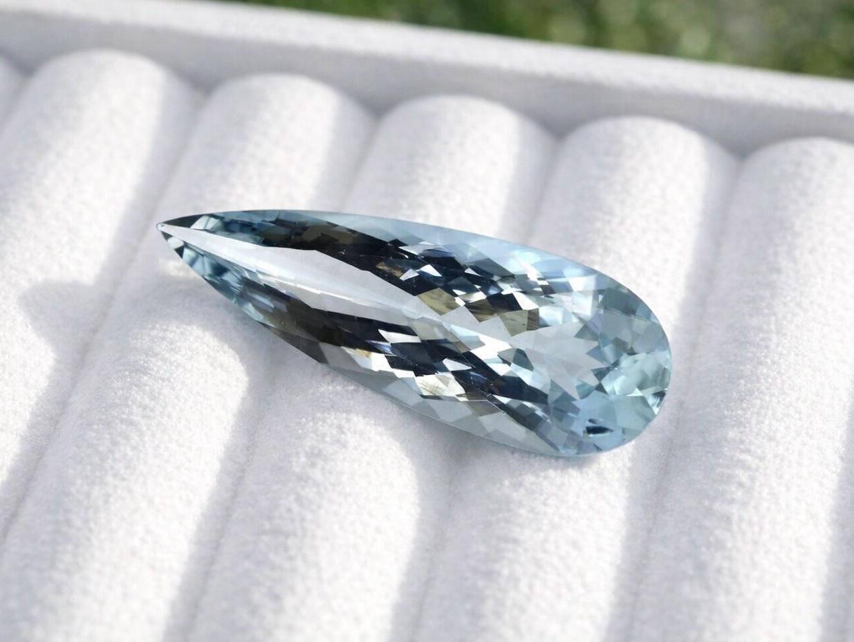 10 Ct Aquamarine Long Pear Cut, 28x10 mm Sleek Elongated Gemstone, AAAA Natural Blue Aquamarine, Long Drop Necklace Stone