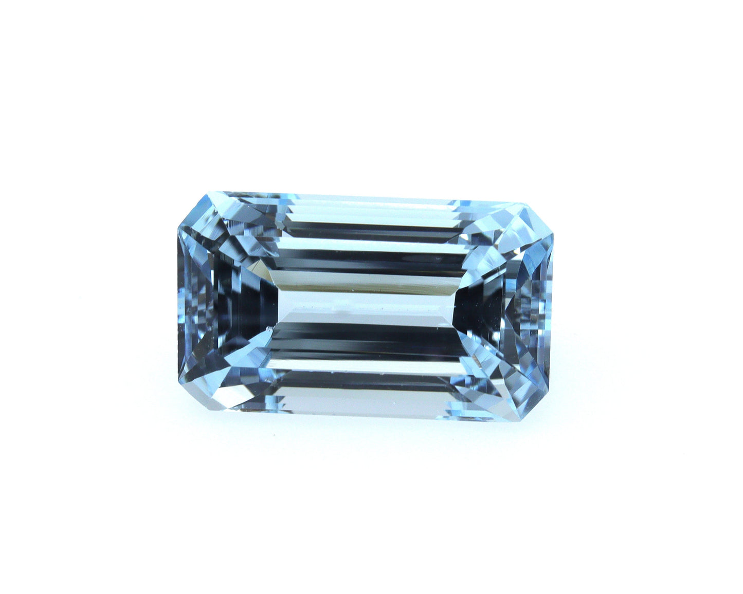 4.6 Ct AAA+ Natural Aquamarine Long Emerald Cut – Top Medium Blue – Eye Clean – Unheated Loose Aquamarine