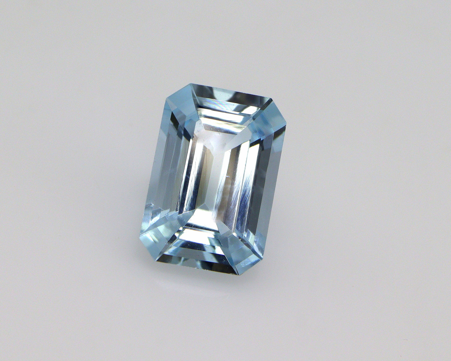 2.2 Ct Aquamarine Emerald Cut 10x7 mm | Natural Blue Gemstone | March Birthstone | Loose Aquamarine for Ring, Pendant, Fine Jewelry