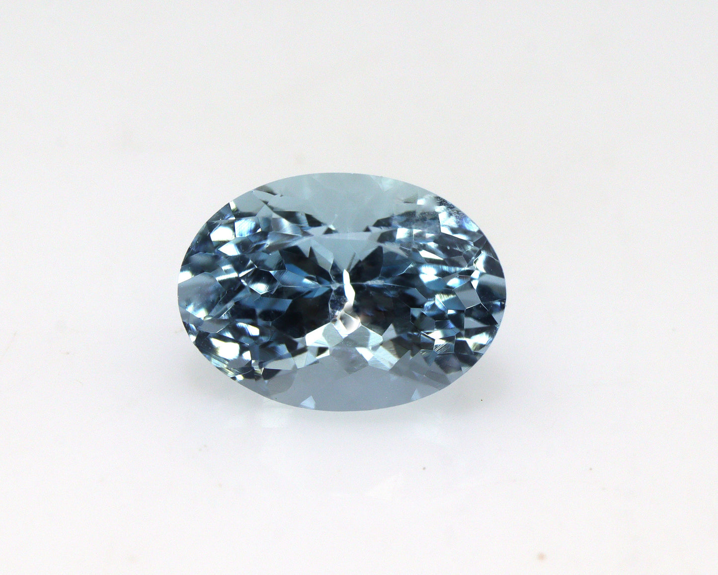 1.7 Ct Natural Aquamarine Oval Cut – 8.7×6.3 mm | AAA+ Grade | Medium–Dark Blue | Loupe Clean | Ideal for Fine Rings & Pendants