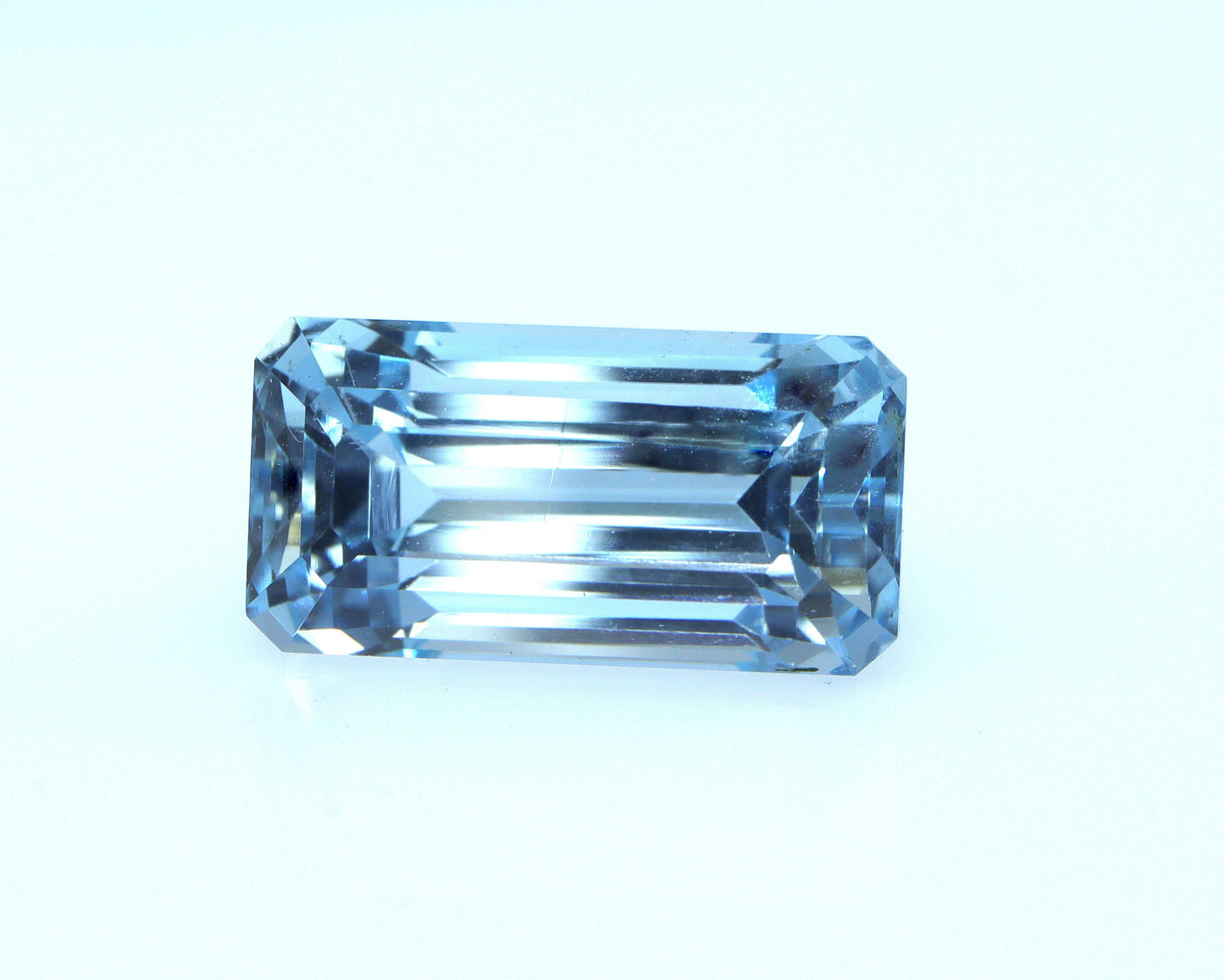 AAA 4.3 Cts Natural Aquamarine | Large Emerald Cut Baguette | High-Quality Blue Gemstone for Ring or Pendant, Big & Beautifu Emerald Cut