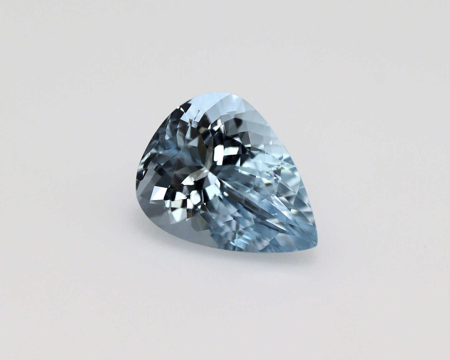 4.1 Ct Natural Aquamarine Pear – 12.9x10 mm Medium Blue Gemstone, Eye Clean AAA Aquamarine for Ring or Tear Drop Pendant