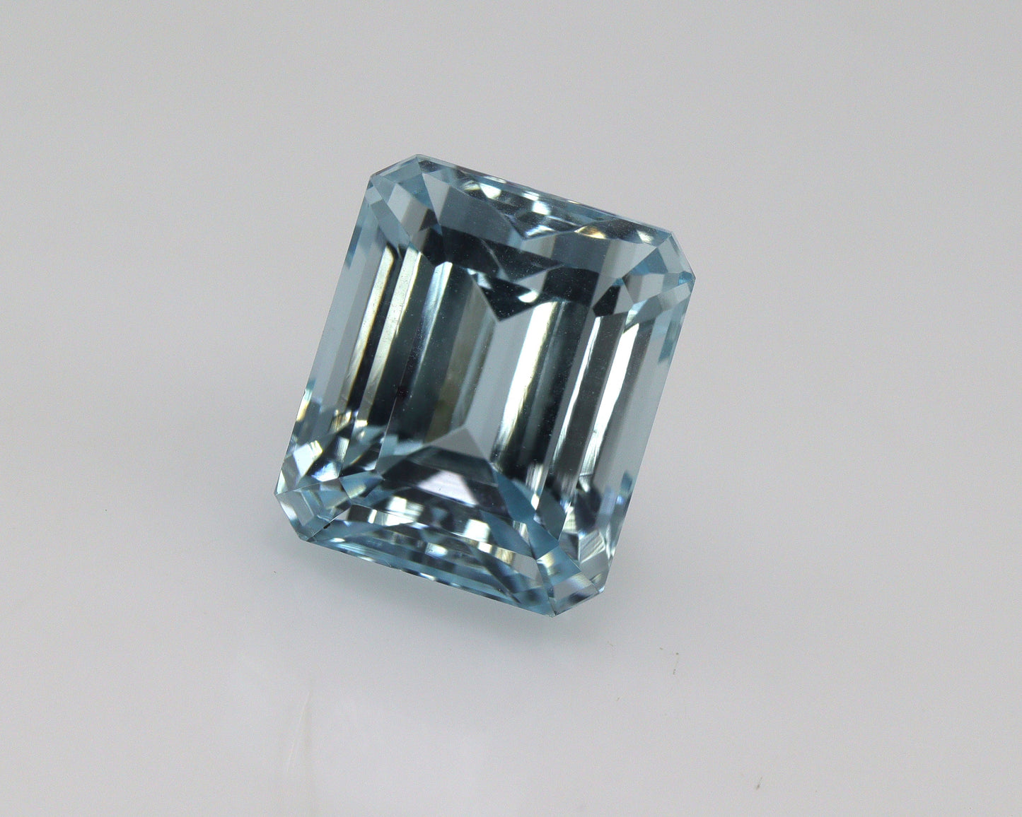 5.9 Ct Emerald Cut Aquamarine | 10.1x8.6 mm Natural Blue Gemstone | Eye Clean Aquamarine for Pendant, Ring, or Statement Necklace