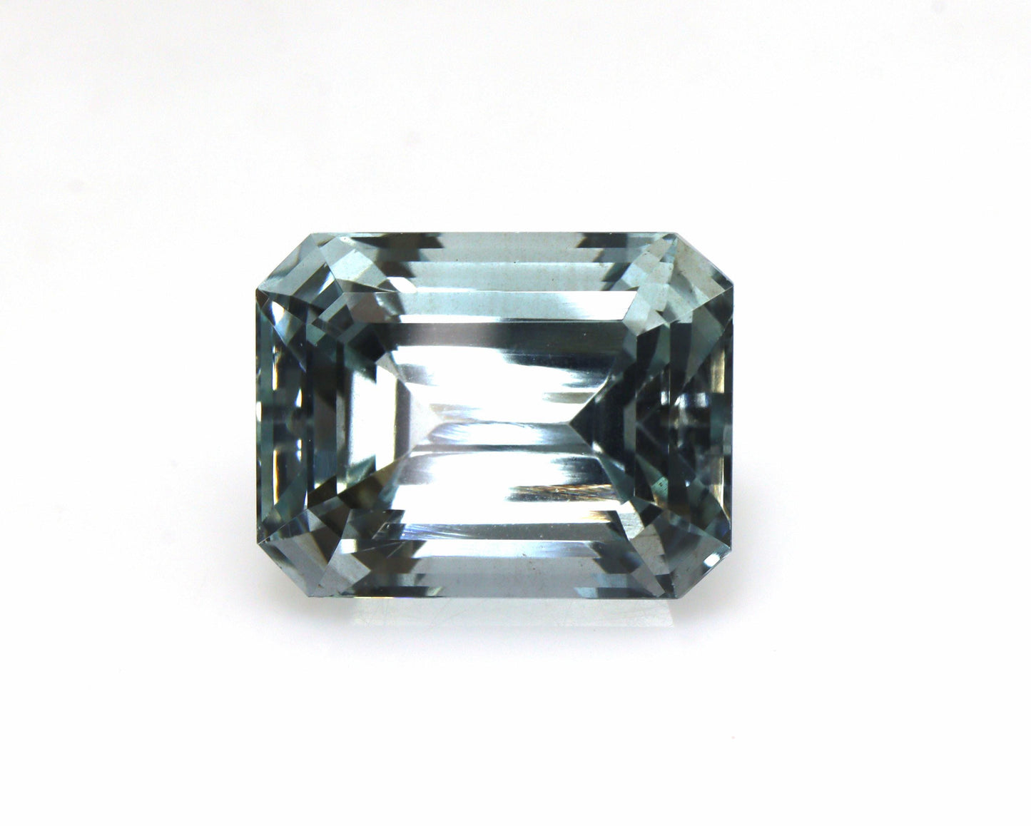 8.5 Ct Greenish Blue Natural Aquamarine Emerald Cut Gemstone – Octagon 13x10x9 mm – Excellent Luster – Perfect for Rings & Necklaces