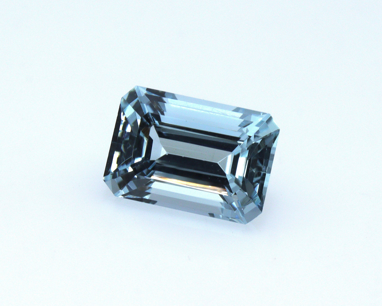 2.6 Ct Emerald Cut Aquamarine Gemstone for Engagement Ring | Natural Aquamarine March Birthstone | AAA+ Faceted Blue Stone