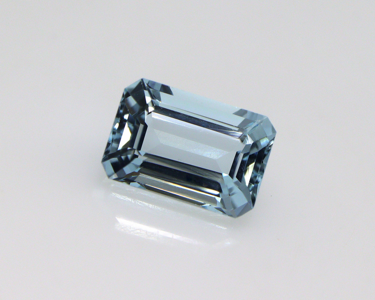 Natural Light Blue Aquamarine 1.4 Ct Emerald Cut | 8.1 × 5.5 mm Faceted Loose Gemstone | March Birthstone