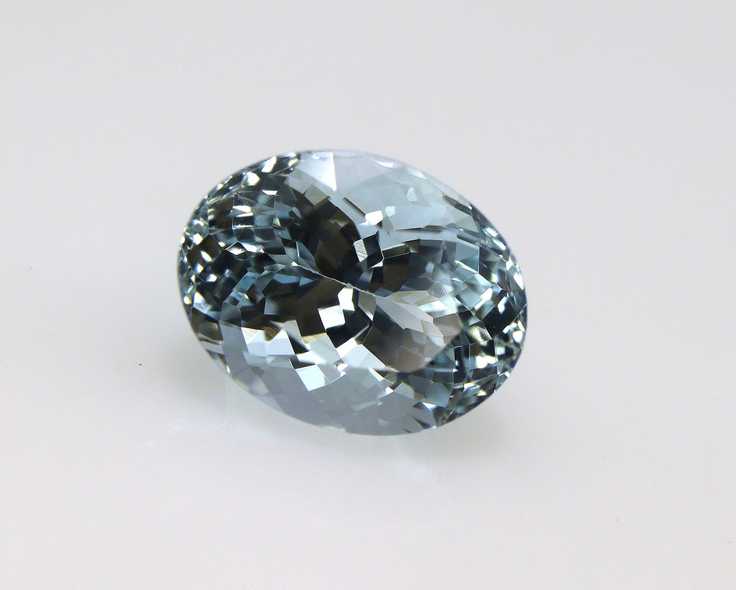 2.6 Ct AAA Natural Aquamarine Oval 9.9x7.6 mm Loose Gemstone for Halo Ring, Pendant, Solitaire Jewelry