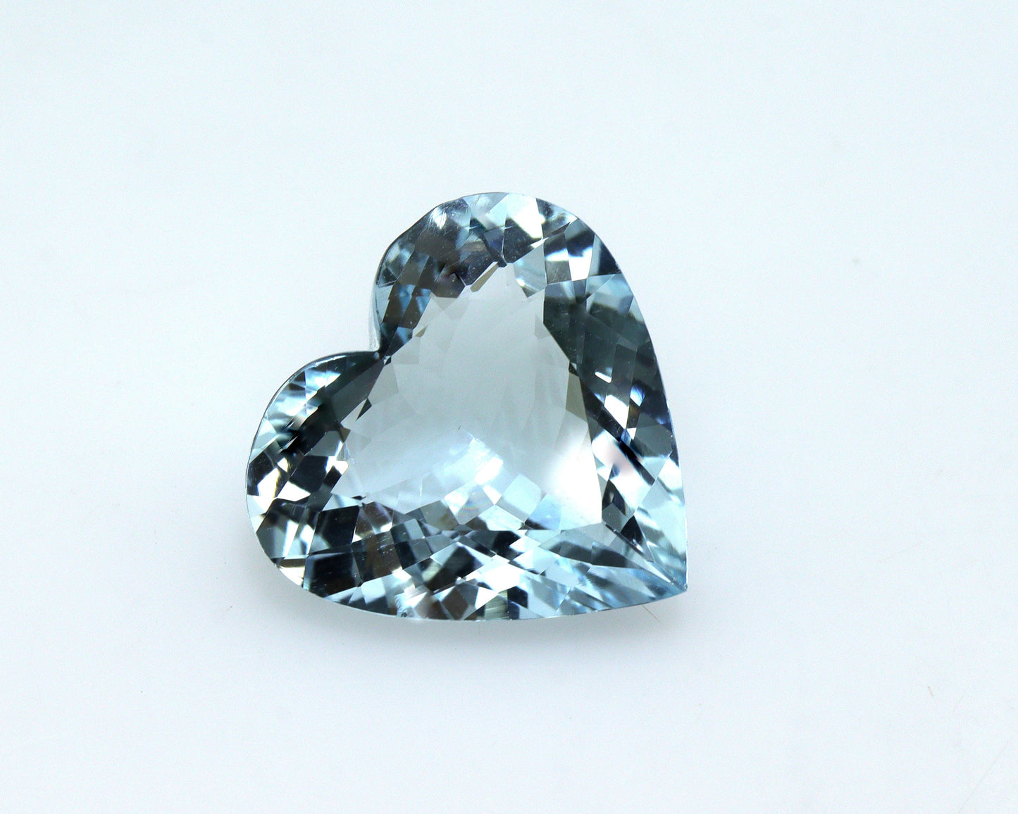 HUGE! 7 Cts Natural Aquamarine Heart Cut Gemstone – AAA+ Luster | 15 mm Heart Shape Pendant Stone, Unheated & Untreated