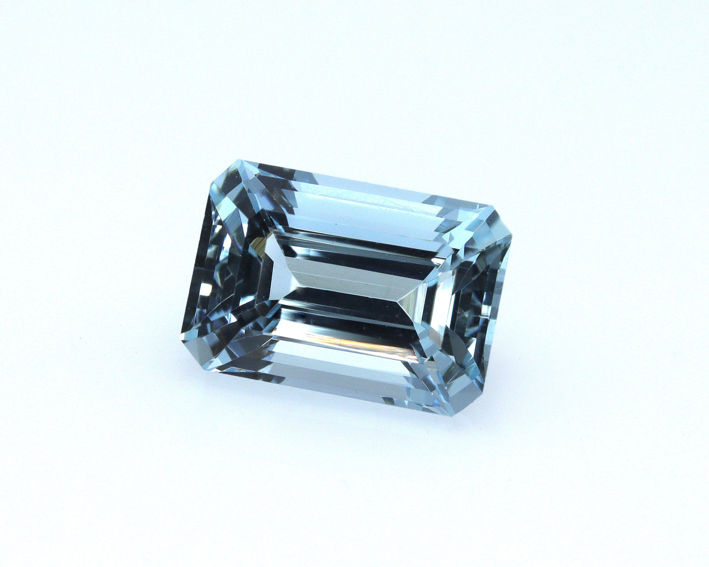 2.6 Ct Emerald Cut Aquamarine Gemstone for Engagement Ring | Natural Aquamarine March Birthstone | AAA+ Faceted Blue Stone
