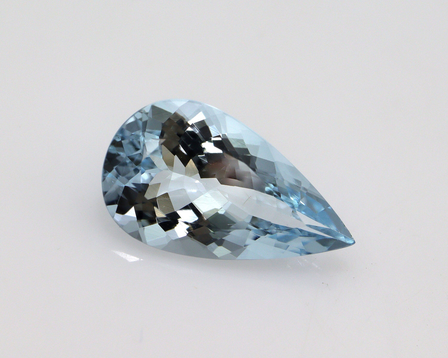 2.80 Cts Natural Aquamarine • 14.5×8.4 mm Pear Cut • AAA Faceted • Light–Medium Blue • Pear Pendant/Ring Gemstone