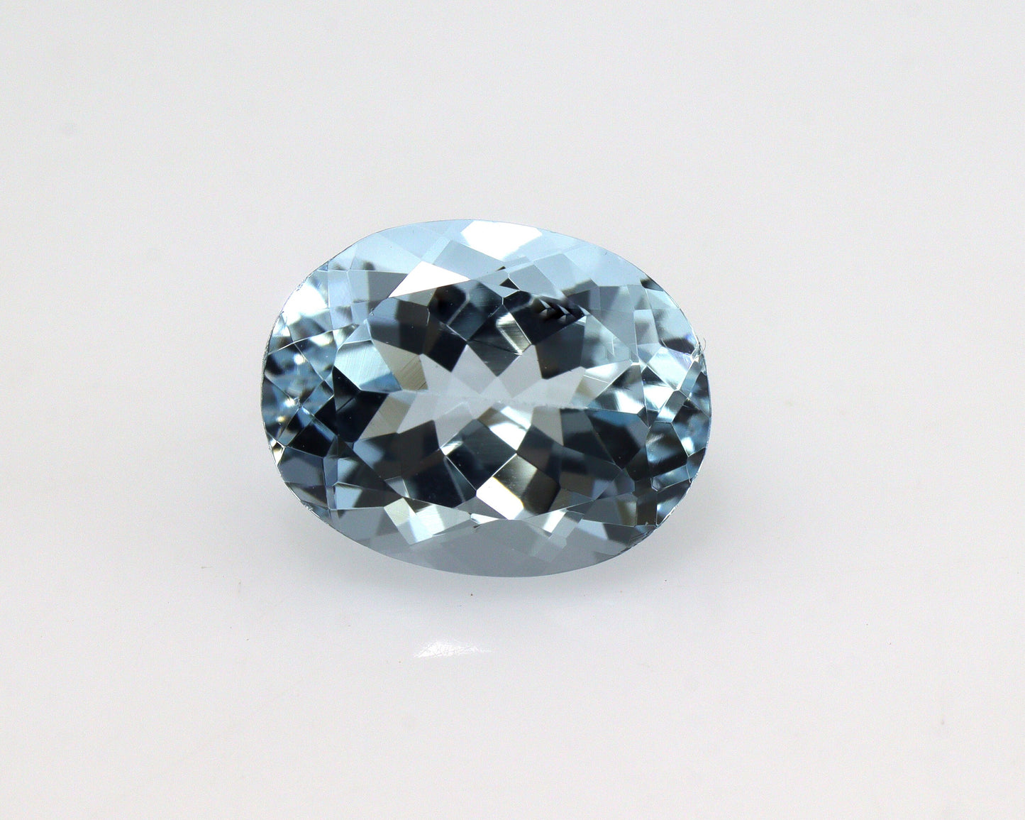 2.2 Ct Natural Aquamarine Oval Cut – 9.5×7.5 mm | Excellent Faceting & Eye-Clean Clarity | Loose Stone for Jewelry Making