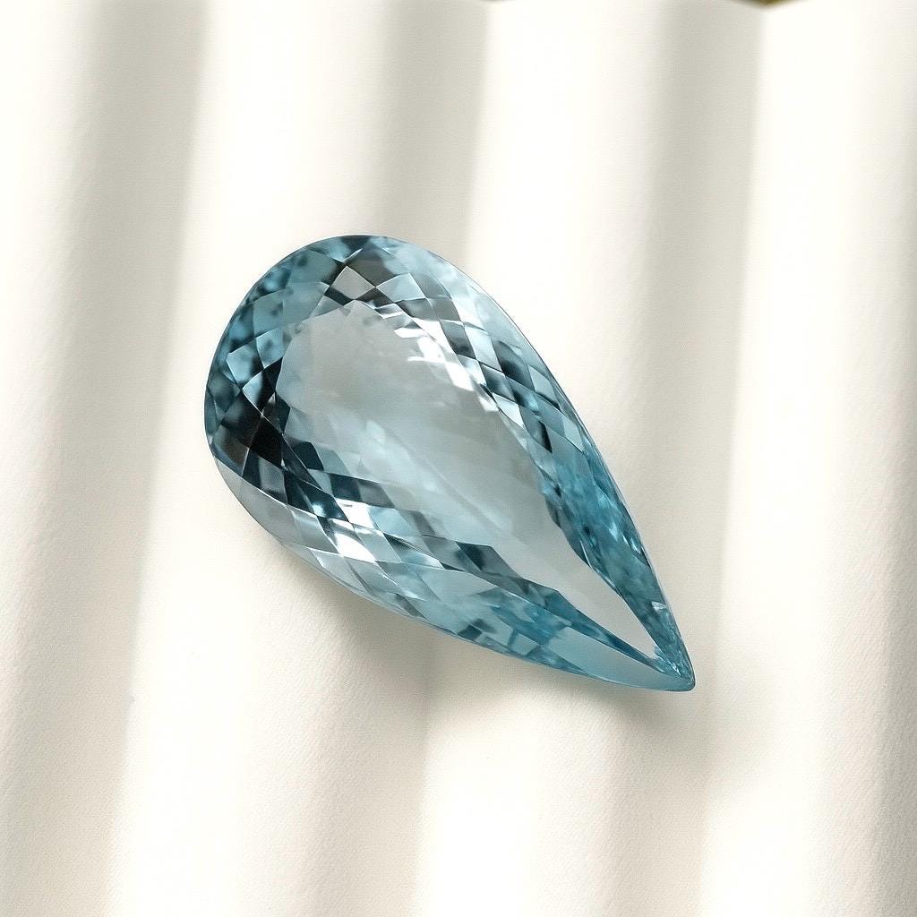 8.4 Cts Greenish Blue AQUAMARINE Big Pear, 21x11 mm Long Pear Cut For Drop Necklace, Large Tear Drop Pendant, Super Fine Ocean Blue