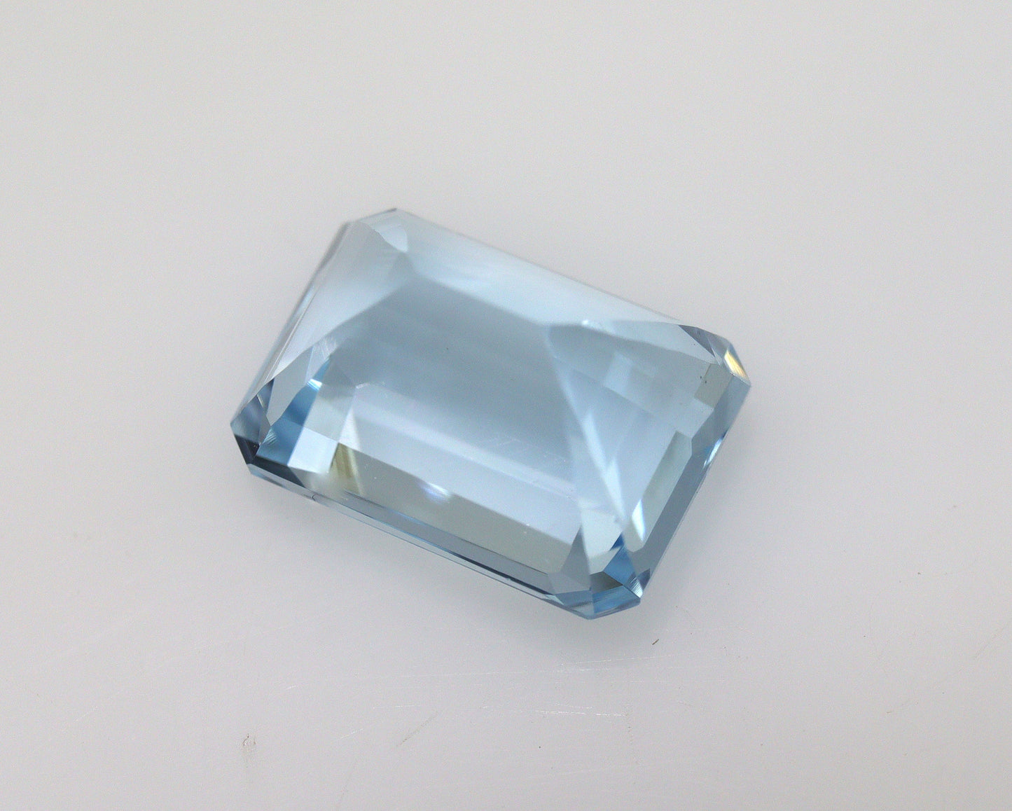 2.8 Ct Natural Aquamarine Gem | Emerald Cut Octagon Loose Stone | 9.4x6.2 mm | March Birthstone for Ring or Pendant | AAA Clarity